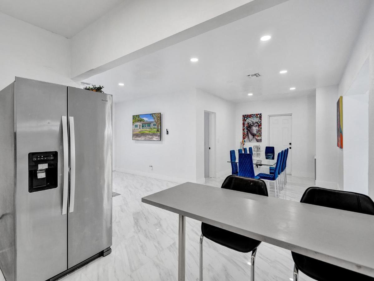 Villa Escape To Miami Retreat North Miami Beach Exterior foto