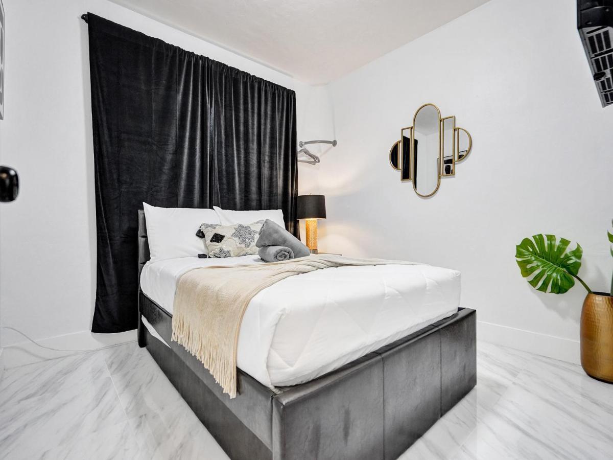 Villa Escape To Miami Retreat North Miami Beach Exterior foto